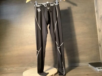 Defender Men's Baselayer Black Pants Athletic  Legging  Running Yoga Size XS NEW - Image 1 of 4