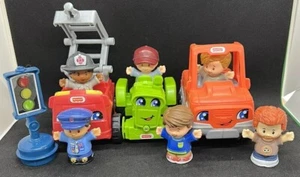 Fisher-Price Little People Cars And Figures Lot Of 10 Pieces - Picture 1 of 14