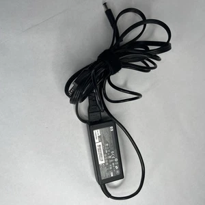 Genuine HP Laptop Charger AC Power Adapter 65W Part #463552-001 - Picture 1 of 6