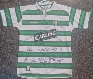 Signed Celtic Shirt Memorabilia - Picture 1 of 3