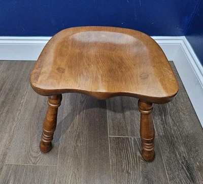 复古 Tell City 3 腿枫木挤奶凳 #8405 — 第 1/4 张图片