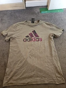 Adidas Tshirt Size S - Picture 1 of 3