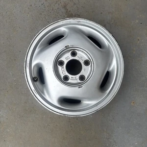 Commodore VN Calais Mag Wheel 15" x 6" Alloy rim Genuine Holden VK VL VP VR VS - Picture 1 of 16