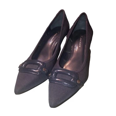 Zapatos de salón para mujer Anne Klein AK azul marino tacón de gatito 7M 7 usados en excelente estado tacones hebilla punta Foto 1 de 4