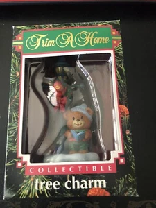 Vintage Trim a Home Collectible Tree Charm Christmas Ornament Bear And Bird 1992 - Picture 1 of 4