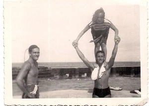Woman Standing On Strong Handsome Young Swimsuit Man's Shoulders Vtg 1950s Photo - Picture 1 of 1