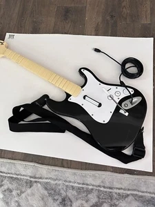 Harmonix Rockband 3 Stratocaster Xbox 360 Wireed Guitar - XBGTS2A - Picture 1 of 7