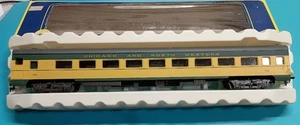 AHM / RIVAROSSI HO PASSAGIER CHICAGO NORTH WESTERN 85' 1930 COACH #726 - Bild 1 von 2