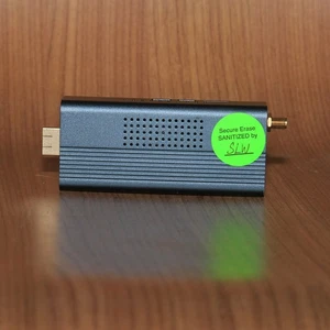 Navori QL StiX 3700 Digital Signage Player No Power Supply Tested Factory Reset - Picture 1 of 5