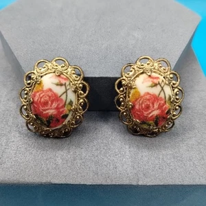 Vtg West Germany Textured Floral Rose Filigree Clip On Earrings - Picture 1 of 10