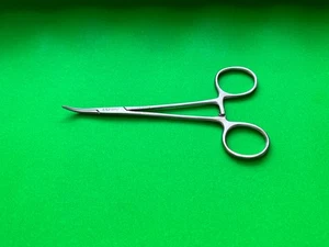 SSI Ultra 15-4112 Micro halsted Moskito Pinzette, gebogen, 4,75" - Bild 1 von 3