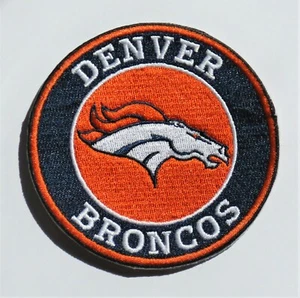 SET BESTEHEND AUS (1) NFL DENVER BRONCOS BESTICKTEN PATCH ZUM AUFBÜGELN (TYP F) # 59B - Bild 1 von 1