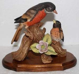 Robin Figurine & Baby Chick on Flowering Branch Porcelain 6.5" with Wood Base - Picture 1 of 11