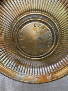 VINTAGE 1960S CHRYSLER HUB CAP 14" - Picture 1 of 2