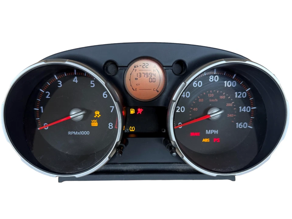 Cuadro de instrumentos velocímetro indicadores del panel de instrumentos Nissan Rogue 2008 137.994 millas Foto 1 de 4