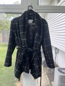 Schicke Wunschjacke Damen. Größe S. Luxus Wollmischung mit Gürtel - Bild 1 von 4