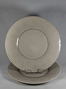 EURO CERAMICA NAPERON DOVE GREY MADE IN PORTUGAL 2 DINNER PLATES  10 3/4" ROUND - Picture 1 of 12