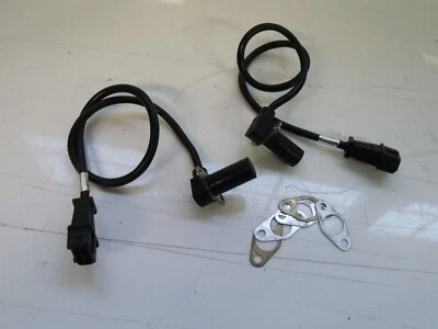 DUCATI 916 SP OEM ENGINE TIMING TWIN PICK UP SENSORS X2 SPS 996 888 - Image 1 of 4