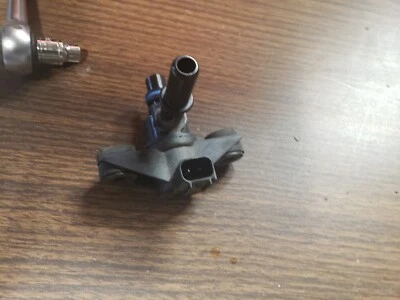 Válvula de purga EVAP para Lincoln MKT 2013 3,7 Foto 1 de 3