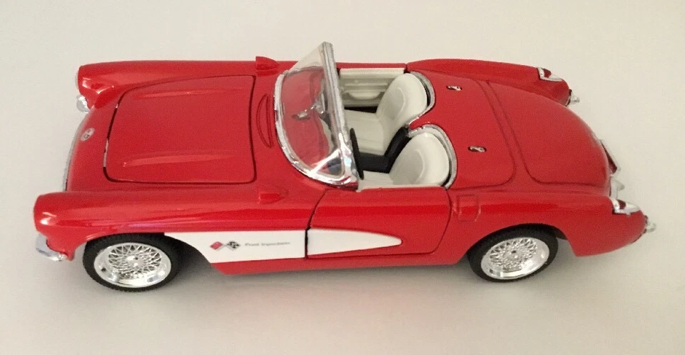 Vintage 1957 Chevrolet Corvette Die - Cast Model (ss7708) SOLIDO