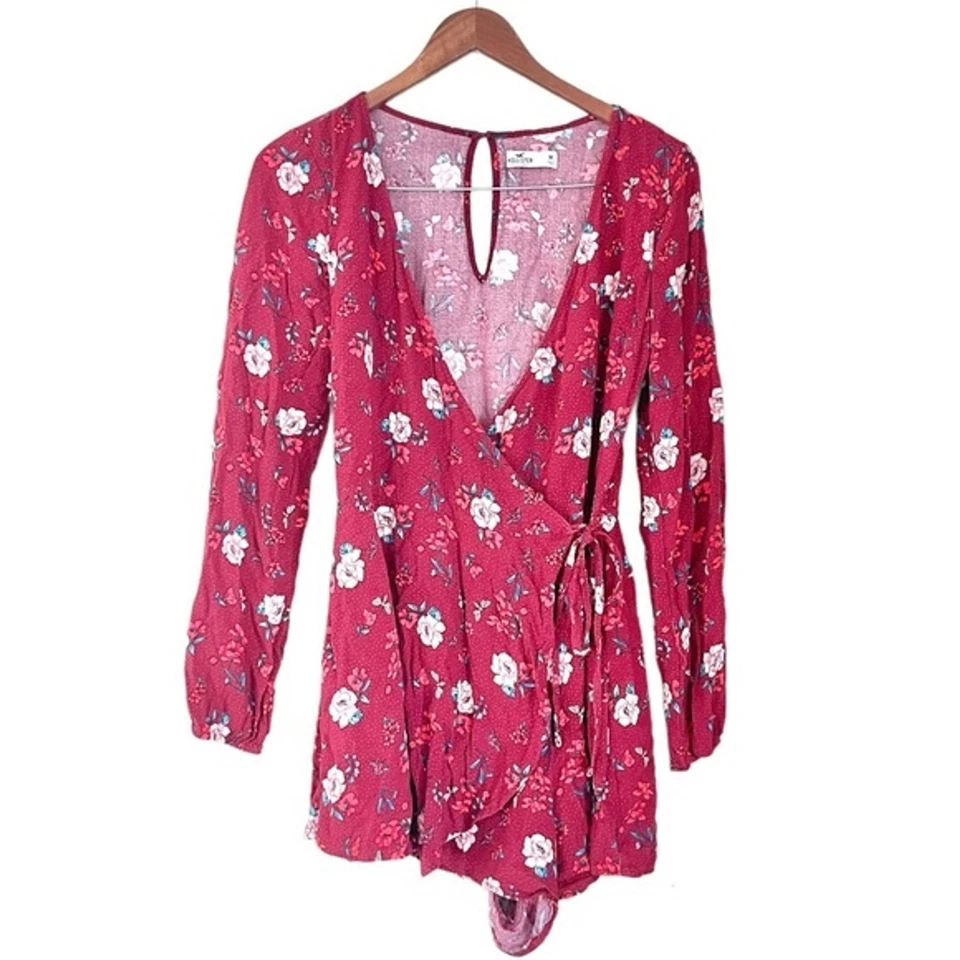 Hollister Floral Faux Wrap Romper Red Size Medium Long Sleeve V Neck Girly - Image 1 of 4