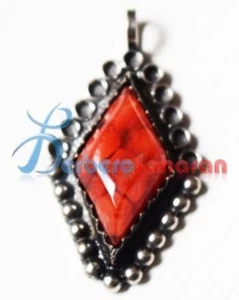 Handmade Diamond shaped in pure silver and Mediterranean red coral from Algeria - Bild 1 von 1