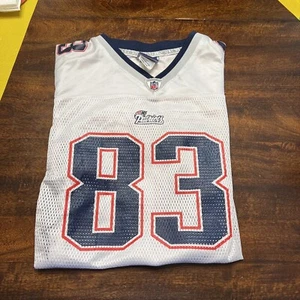 New England Patriots #83 Welker Youth Large (14-16) NFL Jersey Onfield Reebok - Picture 1 of 6