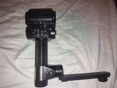 Sunpack SUNPAK Auto 522 Thyristor Handle Mount camera Flash w bracket - Image 1 of 4
