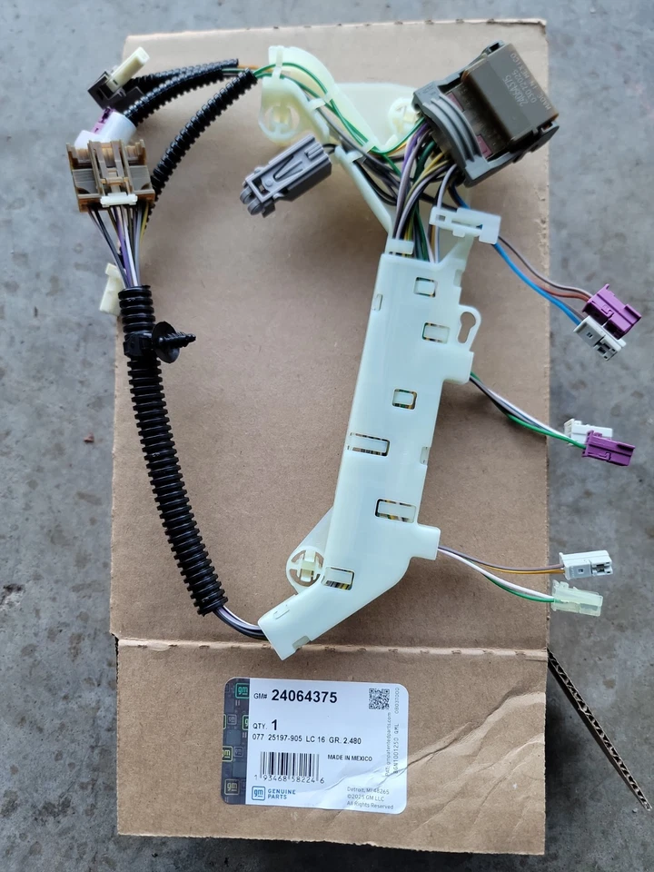 Arnés de cableado de transmisión GM OEM/sensor de temperatura 24064375 Foto 1 de 1