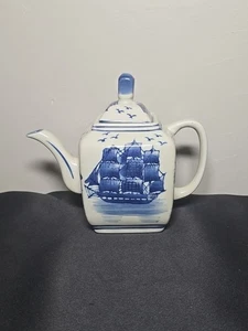 Nantucket Ware Teapot Flow Blue Porcelain with Sailing Vessels. Excellent - Picture 1 of 6