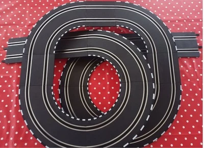 Carrera Go-Kreisel - Bausatz mit allen Schienen für 5 Aufbauvarianten - Bild 1 von 4