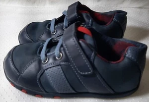 Step Tech Toddler Shoe. Boys Shoes size 8. - Picture 1 of 6