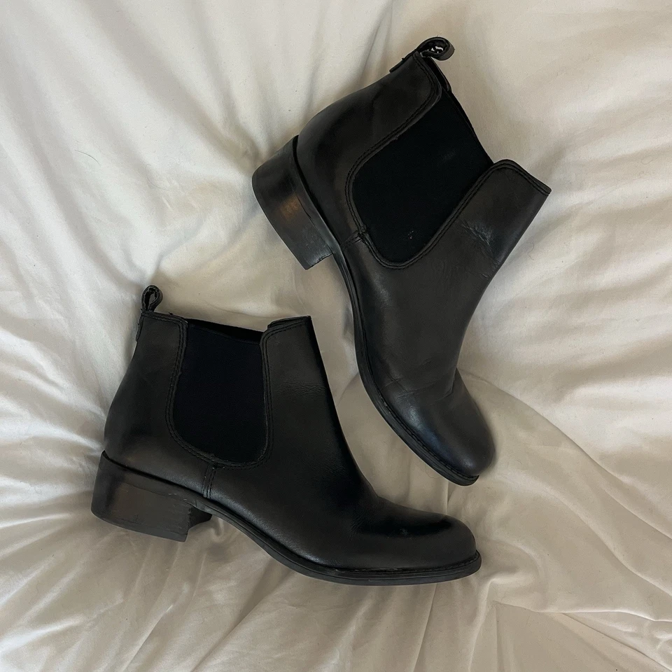 Botas femininas Franco Sarto 'Embry' Chelsea couro preto tornozelo 7M - Imagem 1 de 4
