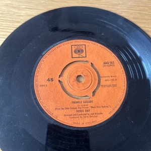 Doris Day - Move Over Darling / Twinkle Lullaby - 1963 UK CBS 7” Vinyl - V7D - Picture 1 of 2