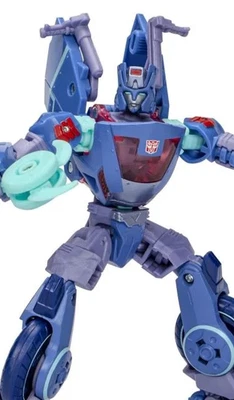 Cyberverse Universe Chromia Deluxe Class | Transformers: Legacy United - Image 1 of 4