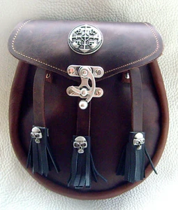 Sporran Kilttasche groß Neu Leder Handarbeit aus Germany Schottentasche Skull - Bild 1 von 3
