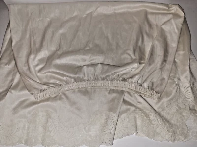 Henson Kickernick Half Slip Small Vintage White Antron Nylon Lace Made USA 60's - Image 1 of 4