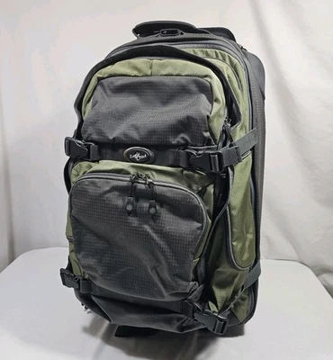 Eagle Creek Switchback Max ES 22 Carry-On Rolling Backpack + Detachable Daypack - Image 1 of 4