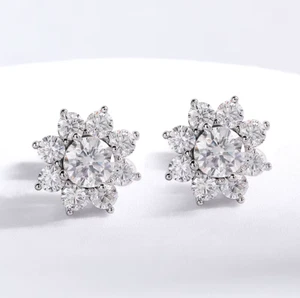 18K 925 Sterling Silver 2.8CT Round Cut Full Moissanite Sunflower Stud Earrings - Picture 1 of 4