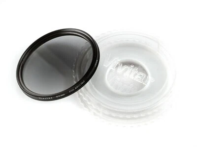 VIVITAR 62MM THIN POLARIZING FILTER MINT W CASE NOS MADE IN JAPAN. - Image 1 of 2