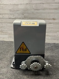 Used VEVOR MD750 3300lbs Automatic Sliding Gate Opener Door Operator ONLY 750W - Picture 1 of 9