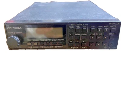 Vintage Realistic PRO-2026 100-Channel Mobile Programmable Scanner - Image 1 of 4
