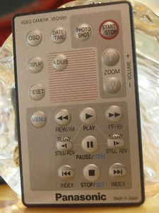GENUINE / PANASONIC (VEQ1995) CAMCORDER REMOTE CONTROL - AUSSIE STOCK ! - Picture 1 of 2