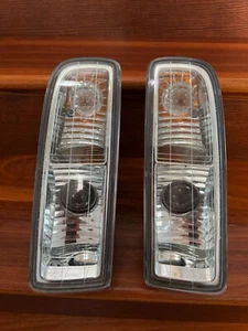 OEM fog Lights Lexus LX470 1998-2007 Part: 81030-60040 and 81030-60040 - Picture 1 of 6