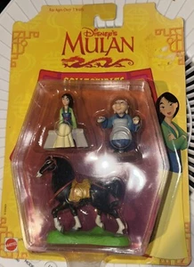 RARE Disney’s Mulan Action Figure Set NOC Vintage KAHN Horse Grandma Mattel - Picture 1 of 2