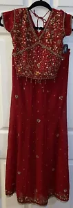 GORGEOUS STUNNING Traditional Indian Wear Red And Gold Size 75cm (small) - Picture 1 of 6