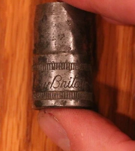 NEW BRITAIN 9/16" 12 POINT 1/2" DRIVE SOCKET - Picture 1 of 4