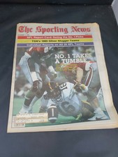 THE SPORTING NEWS-NOVEMBER 11,1985-OHIO STATE BUCKEYES VS. IOWA HAWKEYES EX