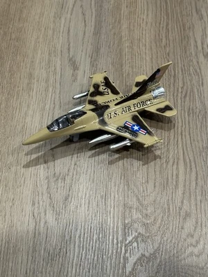 Juguete/coleccionable F16 de la Fuerza Aérea de los Estados Unidos Foto 1 de 3
