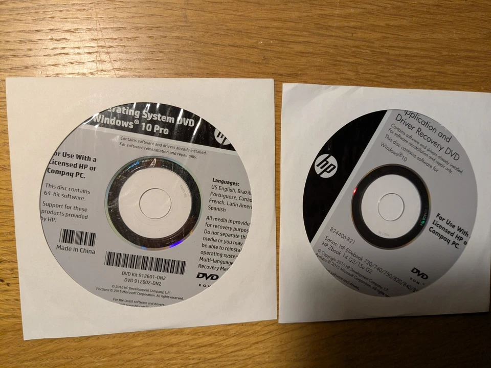 HP Windows 10 x64 & App/Driver Recovery two DVD set for Elitebook 720/740/750 G2 - Image 1 of 4